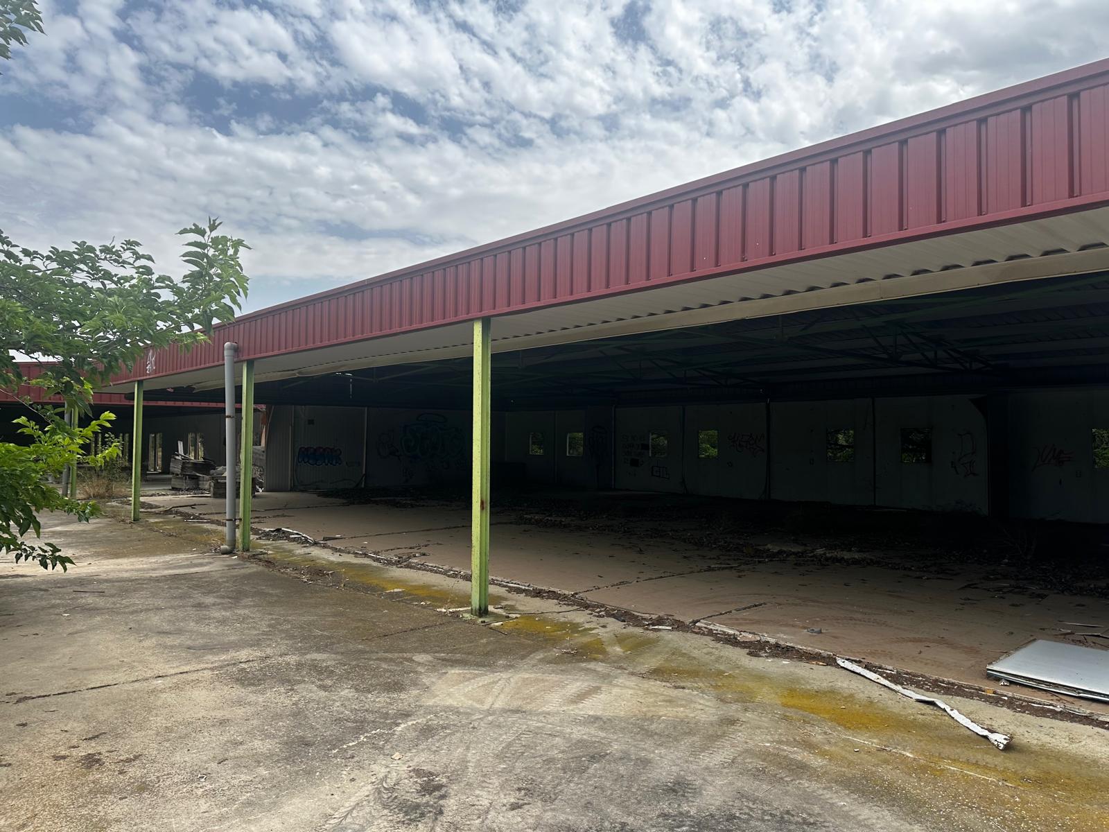 carpa metálica industrial desmontable 14 x 24 m con estructura y cubierta de chapa
