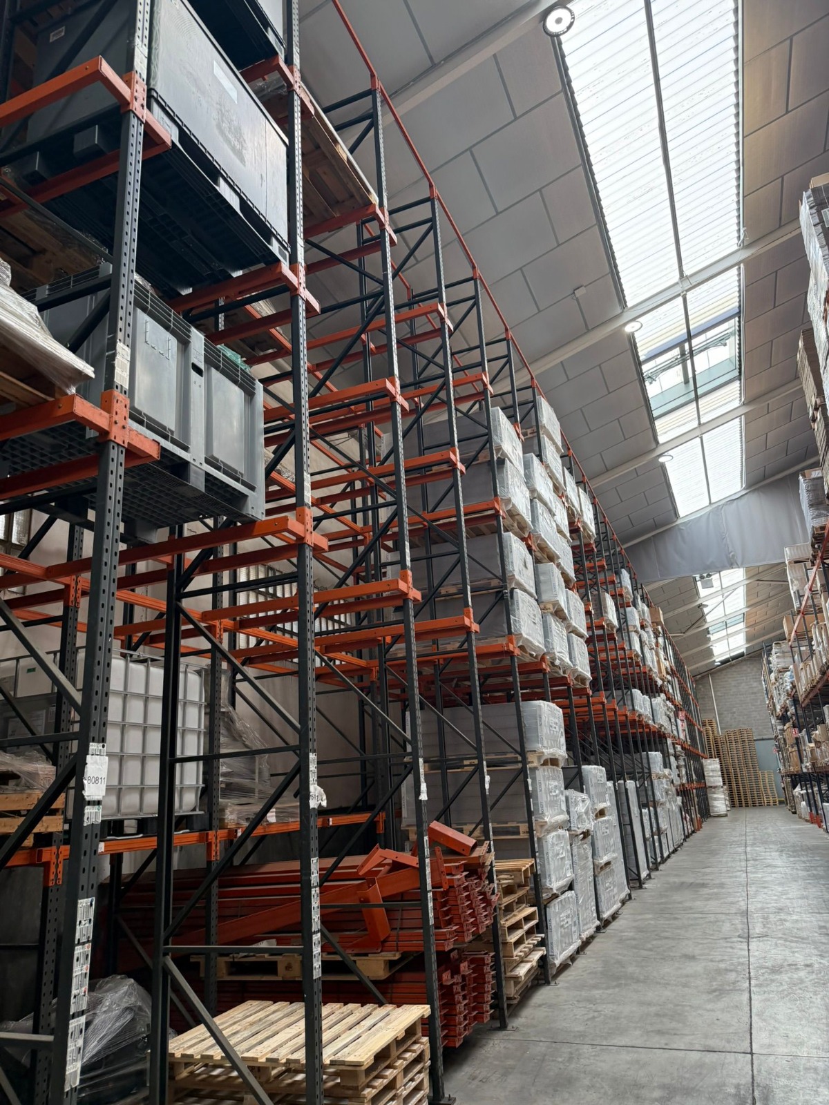 rack compacto drive in para palets europeos | estantería industrial de alta densidad